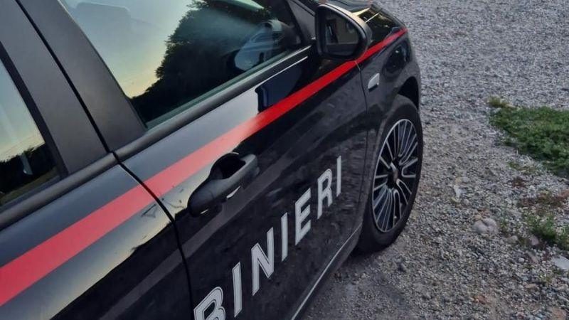 Investito sulle strisce pedonali a Castiglione, l’auto fugge senza fermarsi