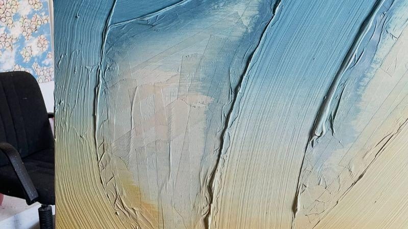 Arte contemporanea a Bedizzole: la pittura di Federica Cella in mostra con “Sotto lo stesso cielo”