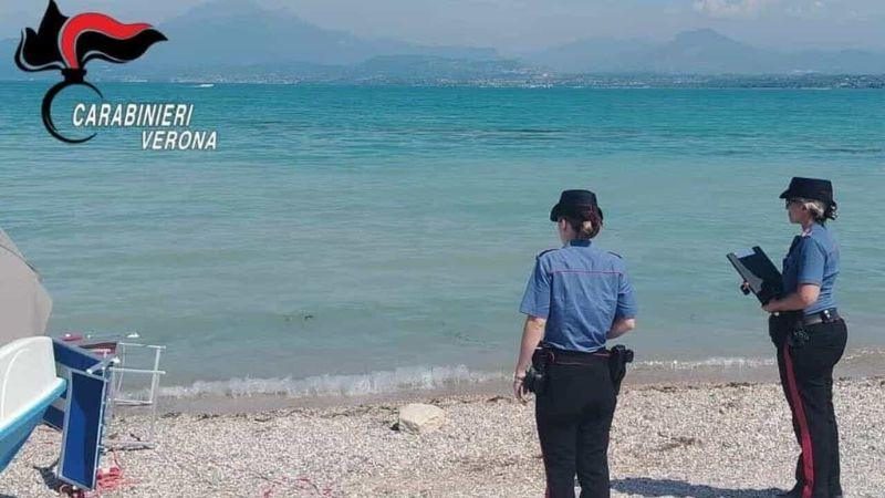 Peschiera del Garda, 38enne trovato morto sulla riva: indagini sulla tragedia ai Bergamini