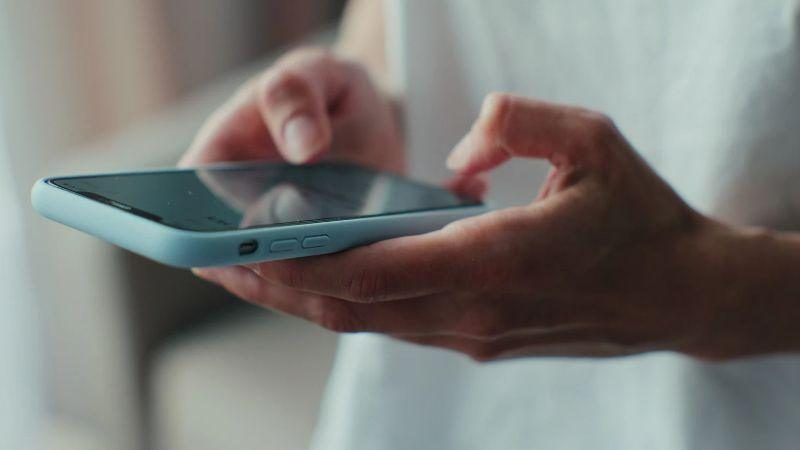 Castelnuovo del Garda, falsi verbali per eccesso di velocità via Sms: attenzione ai link truffa