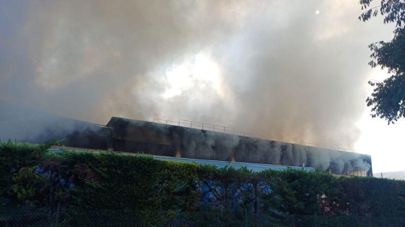 Incendio di Lonato, Arpa: diossine sopra i livelli di riferimento nei primi campionamenti dell'aria