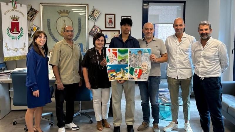 Montichiari, un giovanissimo artista omaggia il Sindaco con un disegno sul varano