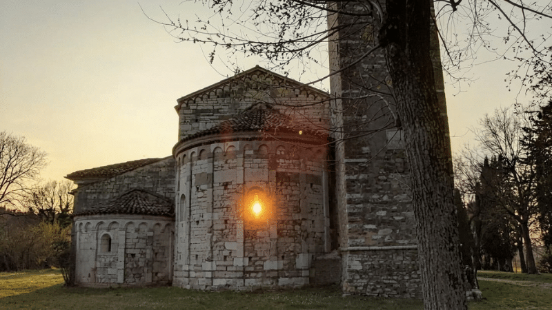 L’equinozio accende la Pieve: a Montichiari torna il “miracolo della luce”