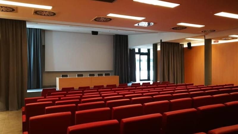 Padenghe, altri 80mila euro per le infiltrazioni nell'Auditorium