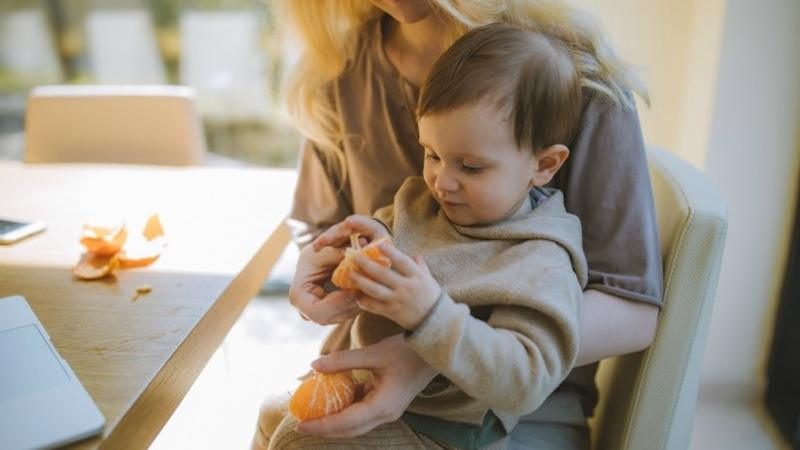 mamma figlio bambino genitori